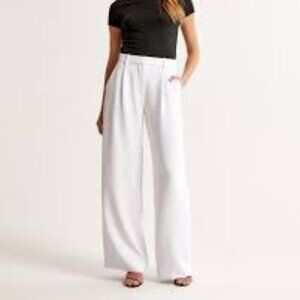 Abercrombie & Fitch Tailored Premium Crepe Pant in White Size 28 or 6S